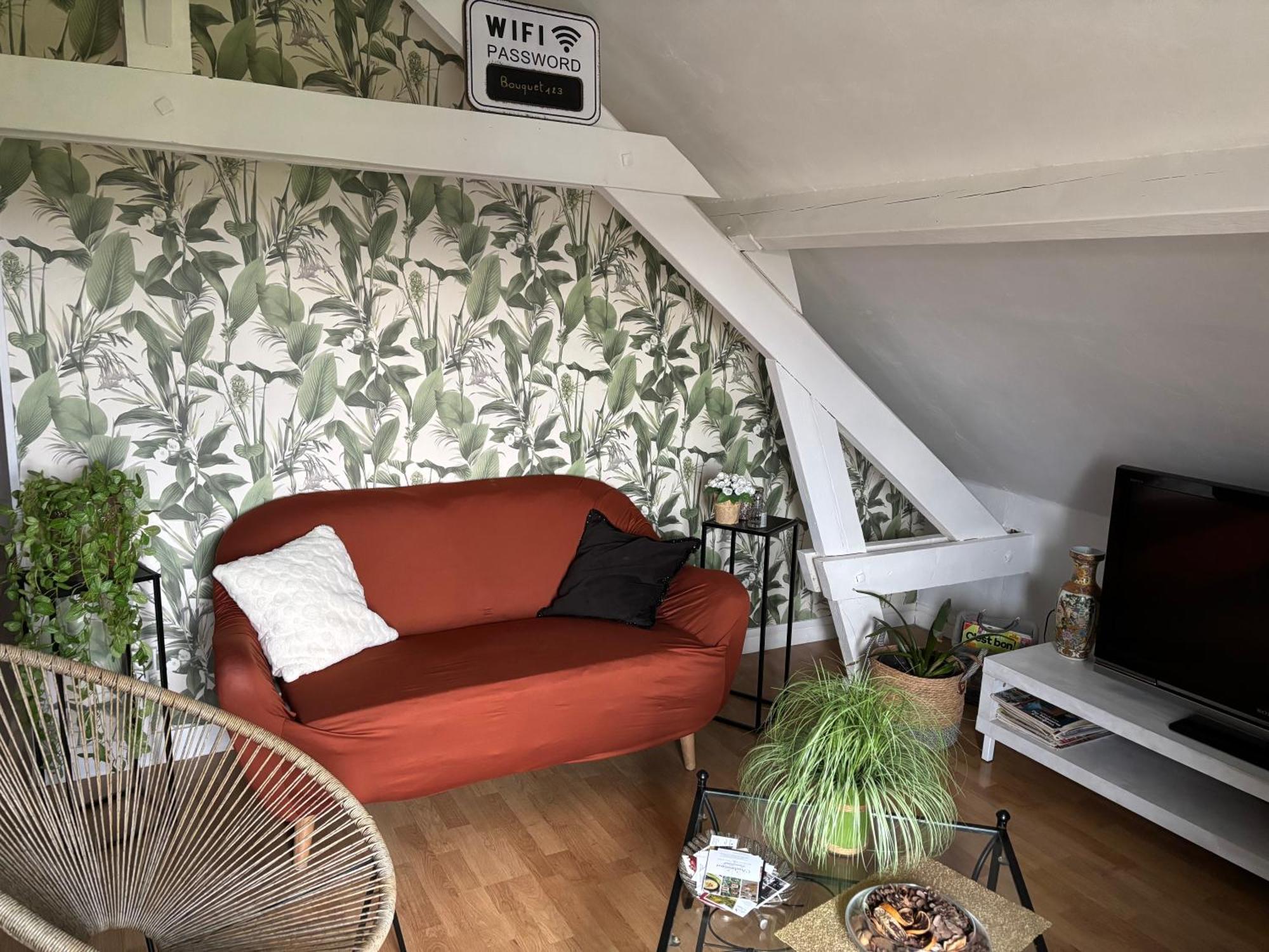 Une Ambiance Cosy Avec Jardin Privatif Nassandres Zewnętrze zdjęcie